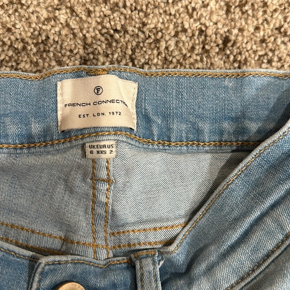 French connection uk distressed jeans, size 2 us - Picture 2 of 3